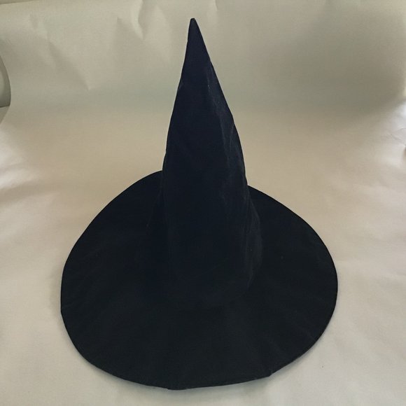 Accessories - Tall black witch hat